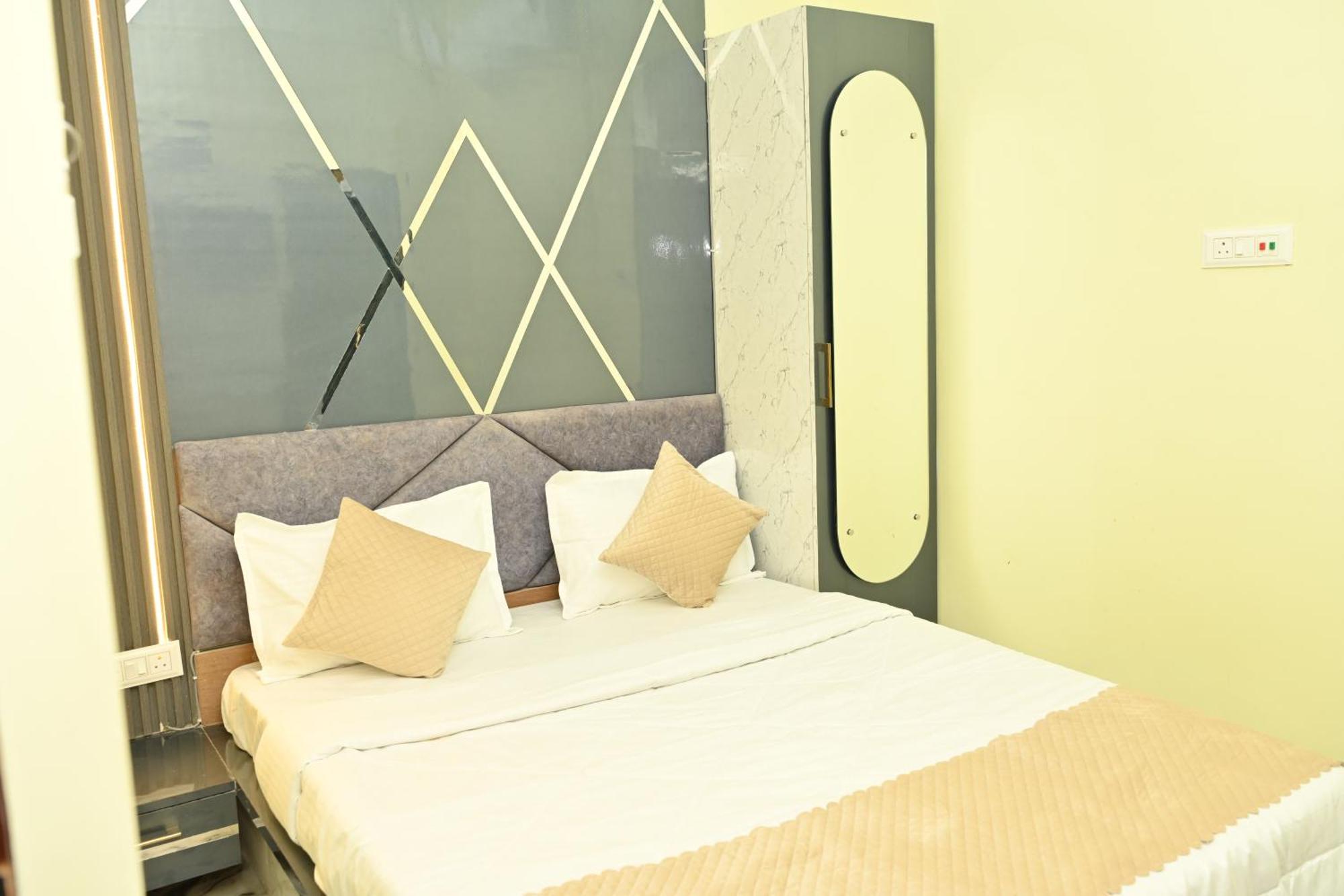 The Vintage Plaza Hotel Baripada Eksteriør billede